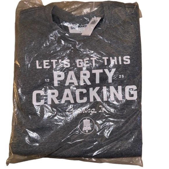 Old Navy Holiday Graphic Fleece Sweatshirt- Unisex (Men’s L) Still Packaged! - Picture 2 of 3